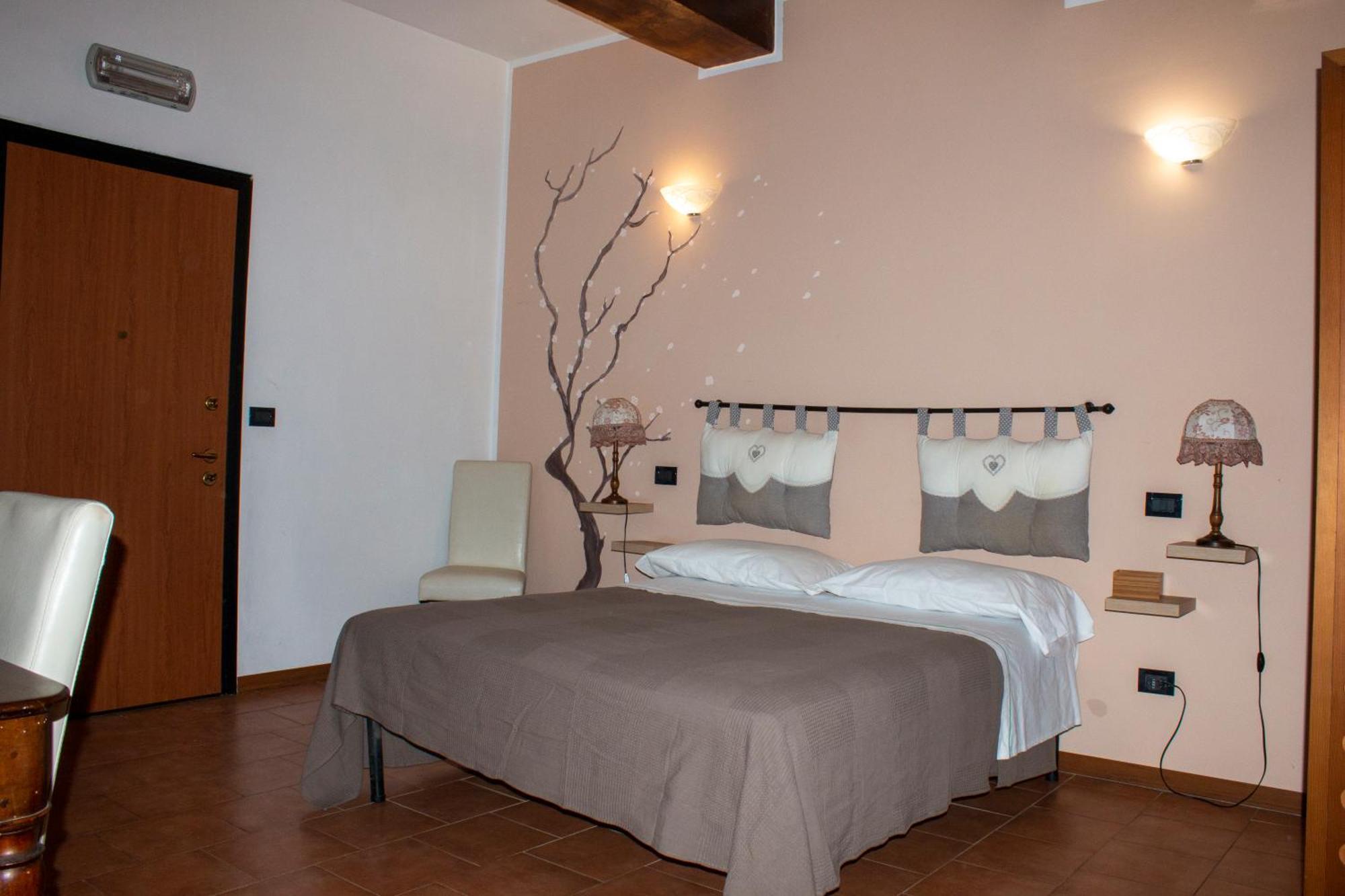 B&B Casa Manuela Мантуя Экстерьер фото